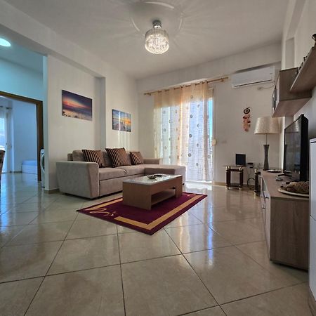 Modern , Quiet , Family Friendly & Fully Furnished Apartment Vlorë Eksteriør billede