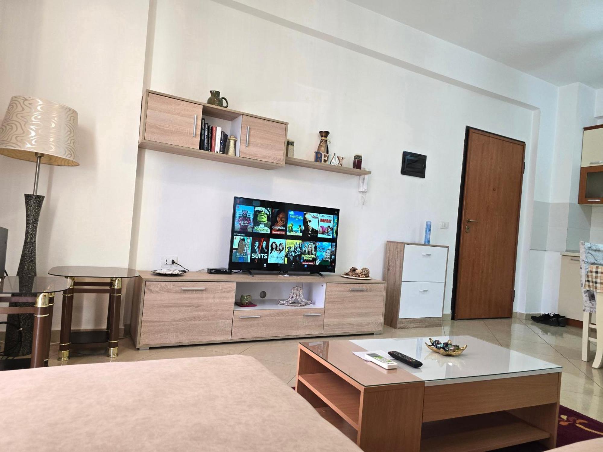 Modern , Quiet , Family Friendly & Fully Furnished Apartment Vlorë Eksteriør billede