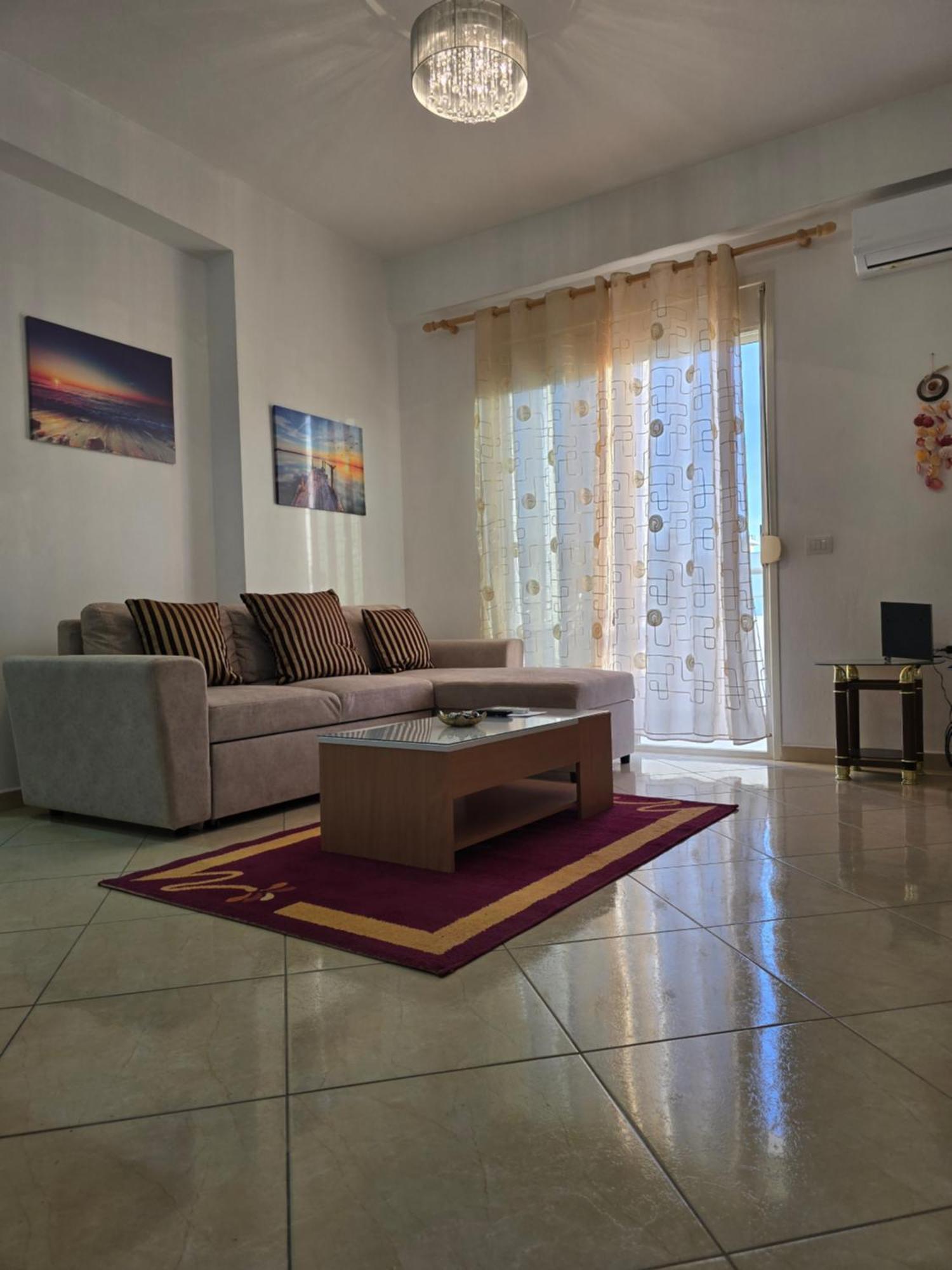 Modern , Quiet , Family Friendly & Fully Furnished Apartment Vlorë Eksteriør billede